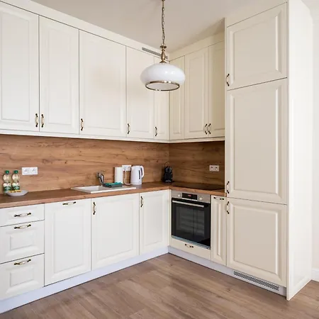 Praska Ostoja Apartment *